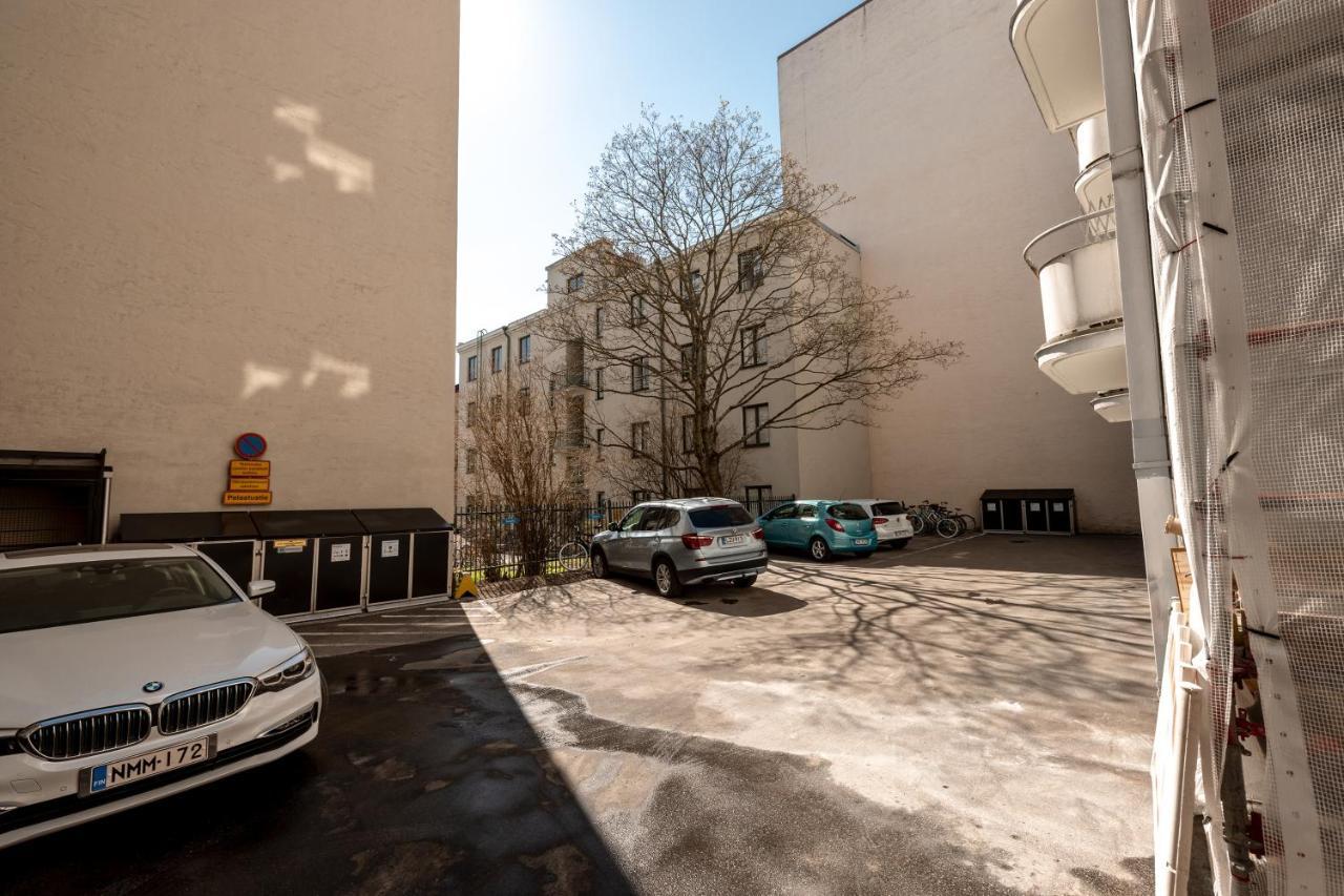 2Ndhomes Cozy Helsinki Center Studio With Park View Helsínquia Exterior foto